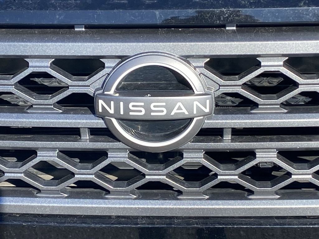 Used 2023 Nissan Frontier SV image 33