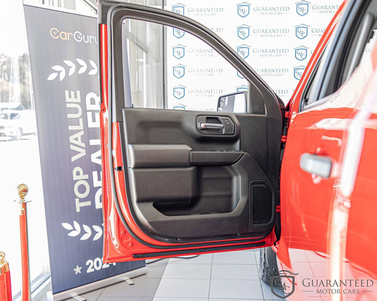 Used 2022 Chevrolet Silverado 1500 Custom w/ LPO, Dark Essentials Package AWD/4WD image 29