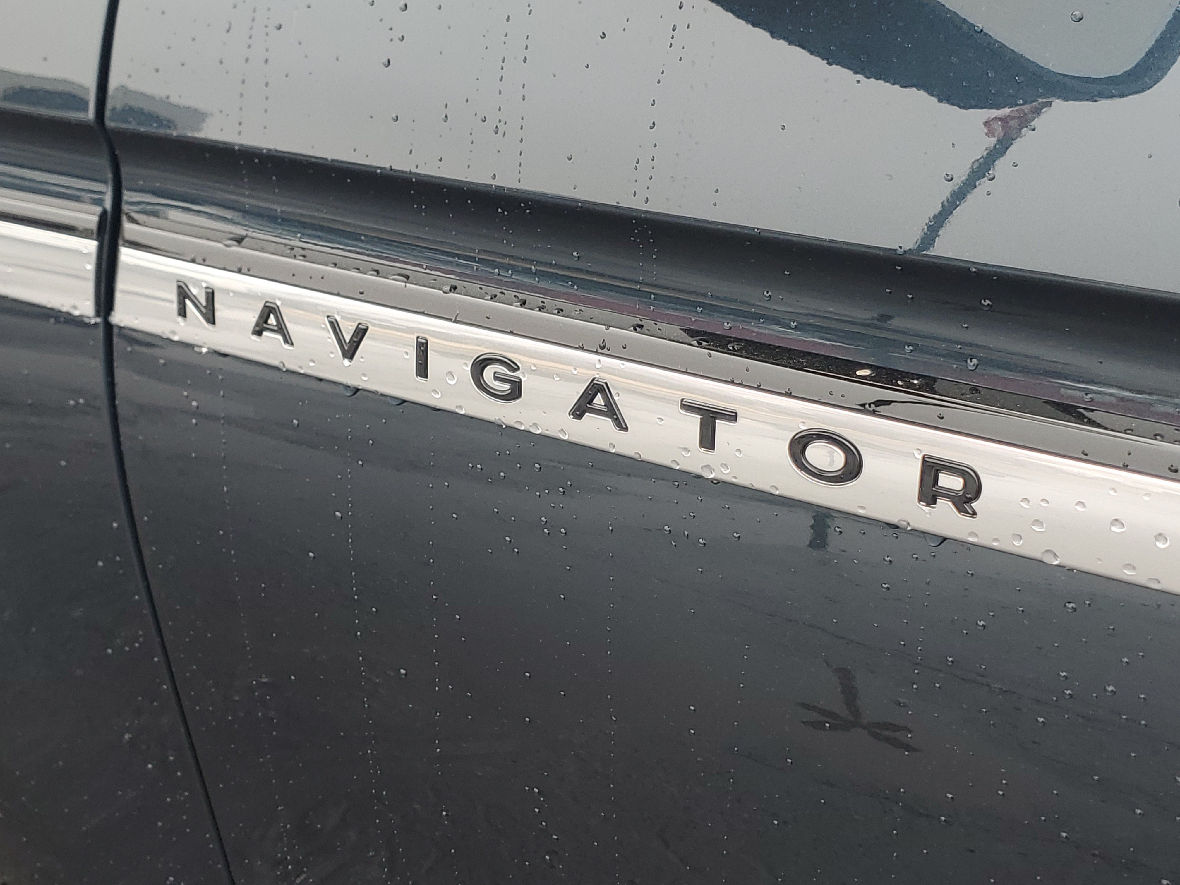 New 2026 Lincoln Navigator Reserve AWD/4WD image 7