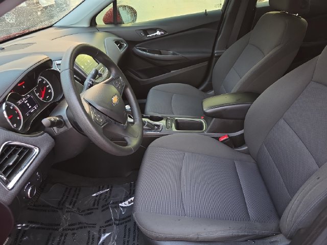 Used 2019 Chevrolet Cruze LT w/ Convenience Package FWD image 14