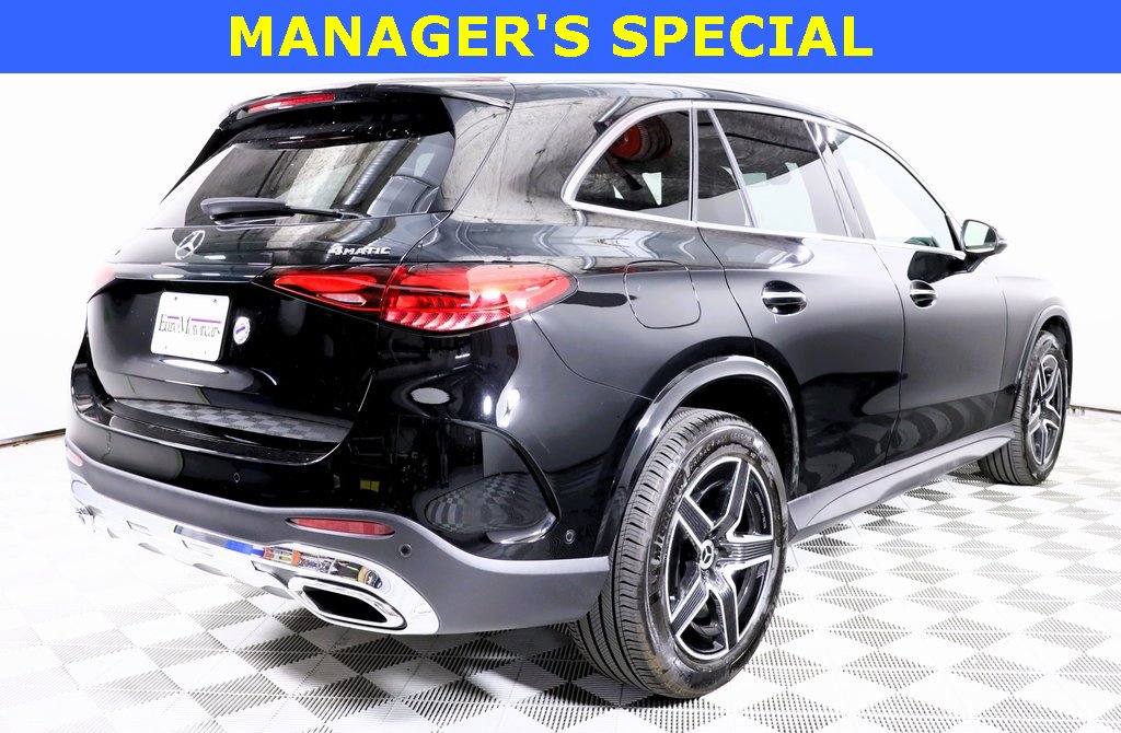Used 2025 Mercedes-Benz GLC 300 4MATIC image 6