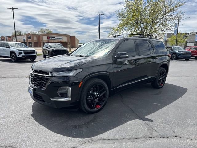 Certified 2022 Chevrolet Traverse Premier w/ Redline Edition AWD/4WD image 3