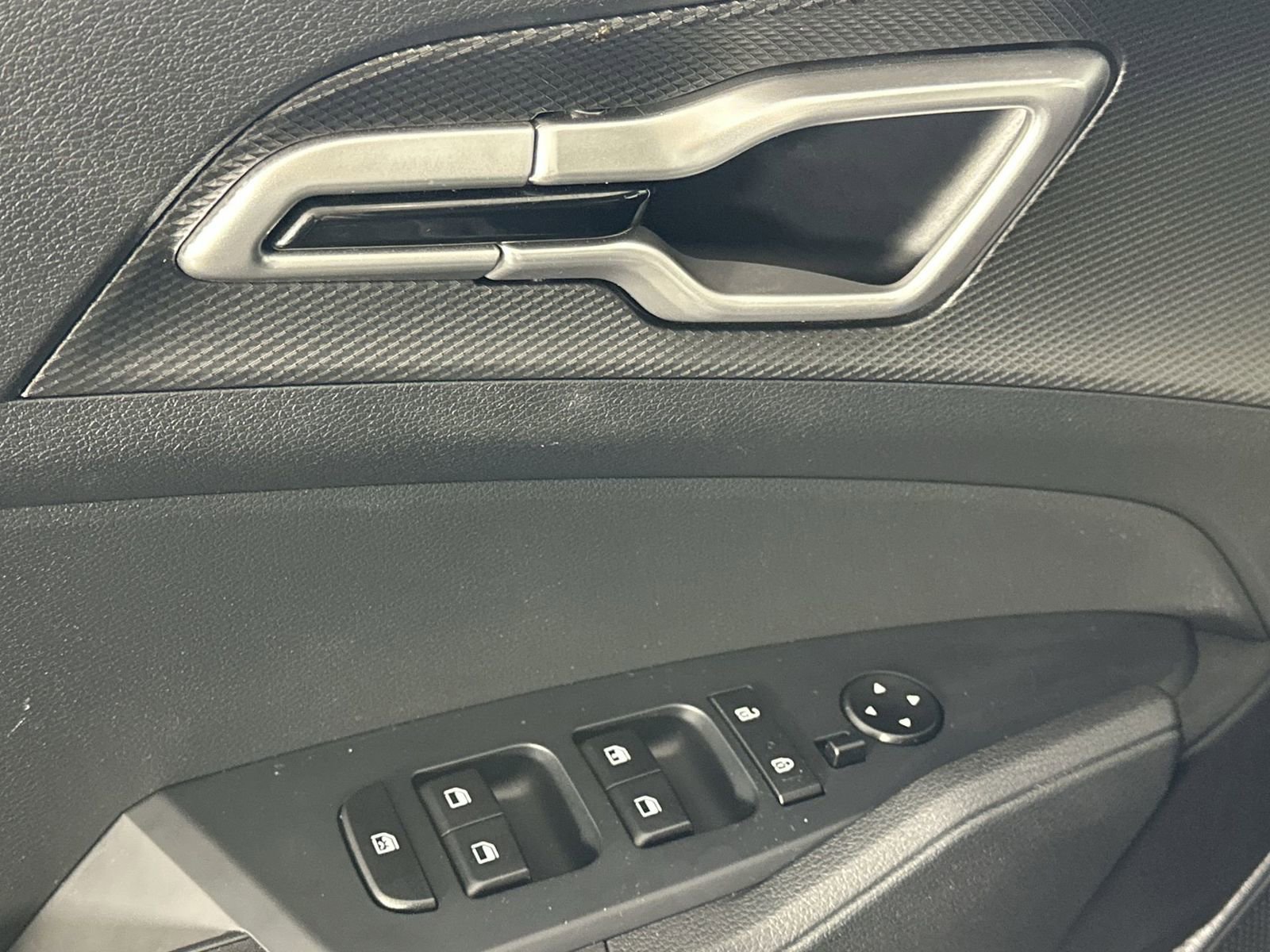 Used 2024 Kia Sportage LX image 13