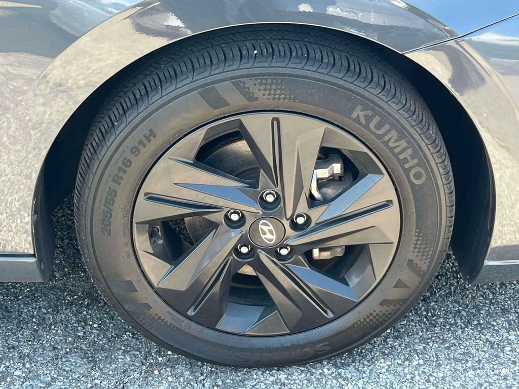 Certified 2023 Hyundai Elantra SEL FWD image 9