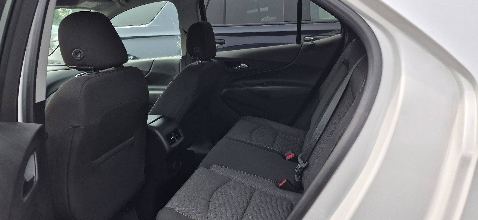 Used 2018 Chevrolet Equinox LT AWD/4WD image 7