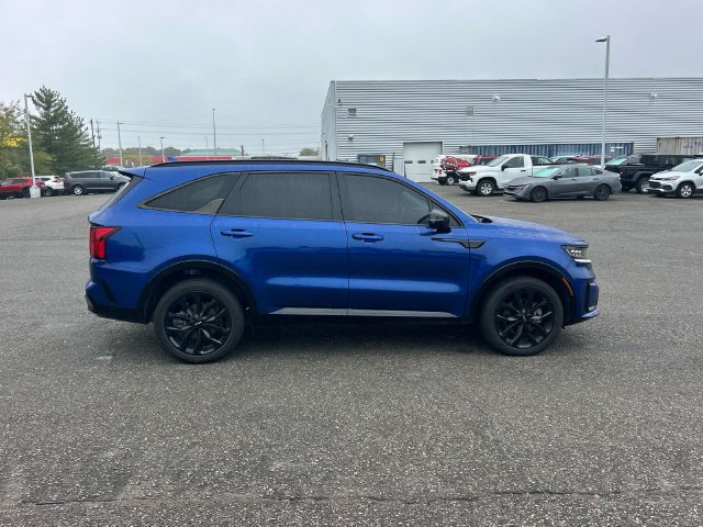 Used 2023 Kia Sorento SX AWD/4WD image 2