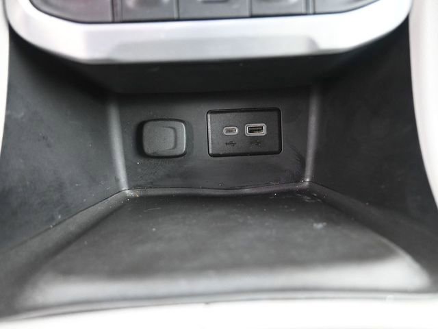 Used 2020 GMC Acadia SLE w/ Driver Convenience Package image 4