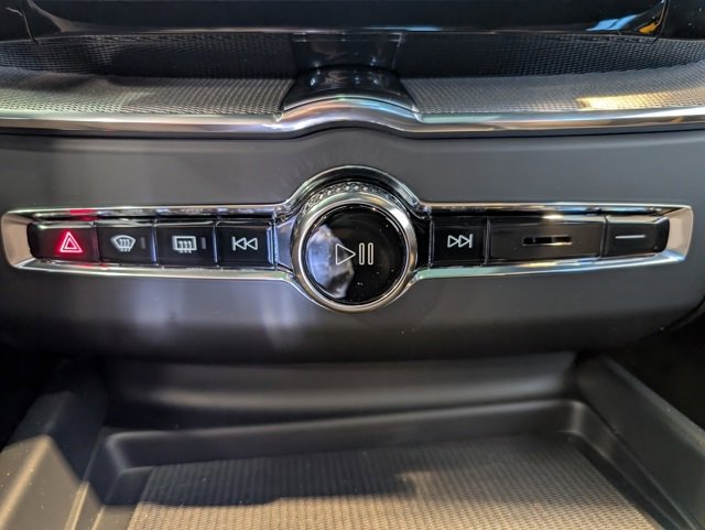 New 2026 Volvo XC60 T8 Polestar w/ Protection Package Premier image 19