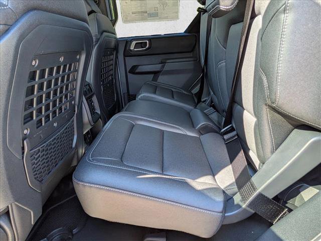 New 2025 Ford Bronco Badlands image 4