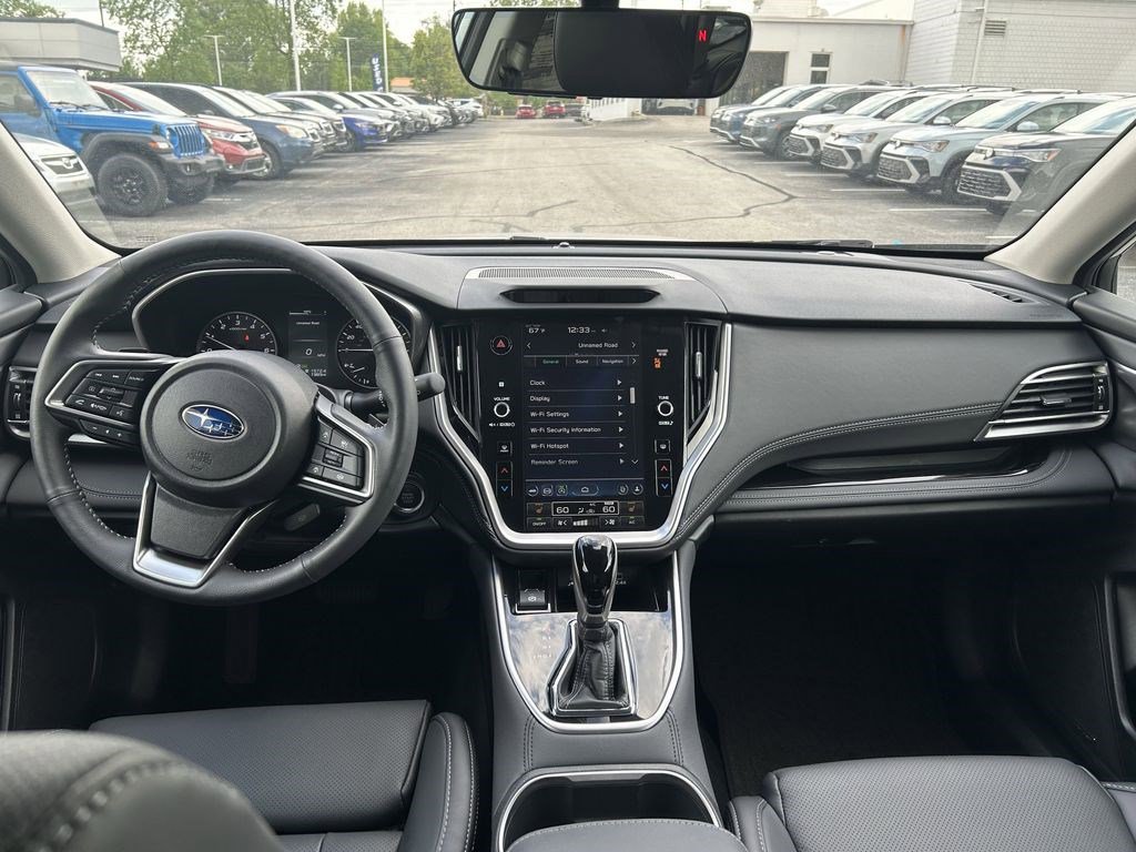 Used 2025 Subaru Outback Limited AWD/4WD image 9