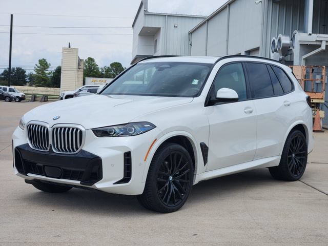 Used 2025 BMW X5 sDrive40i w/ M Sport Package RWD image 3