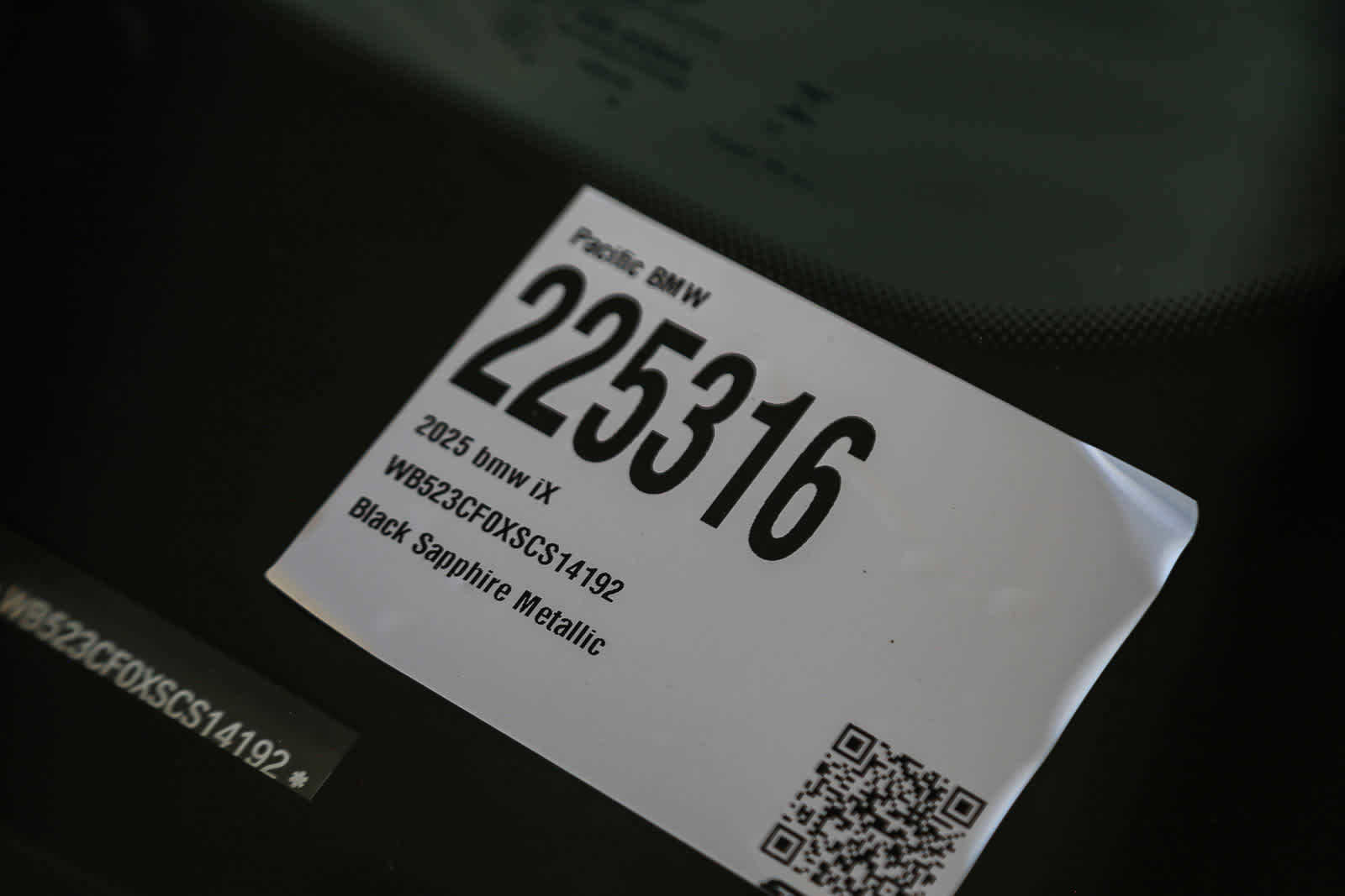 Used 2025 BMW iX xDrive50 w/ Premium Package image 26