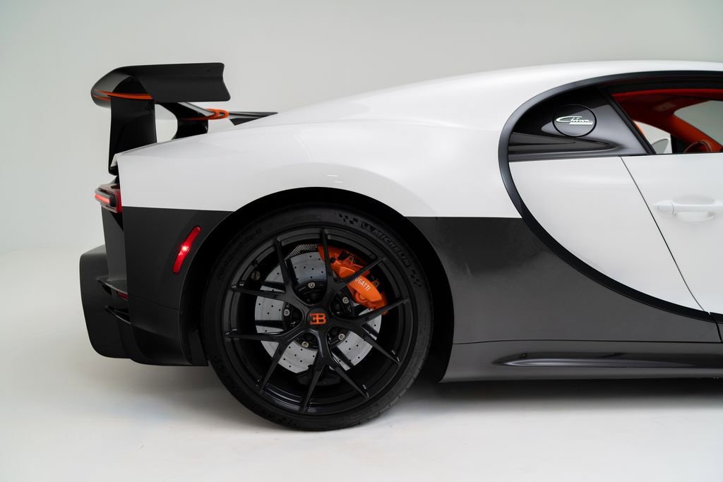 Used 2022 Bugatti Chiron Pur Sport image 43