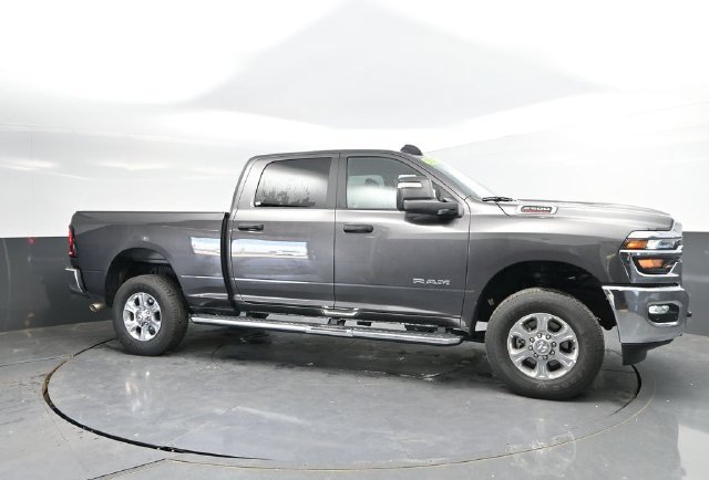 Used 2026 RAM 2500 Big Horn AWD/4WD image 3