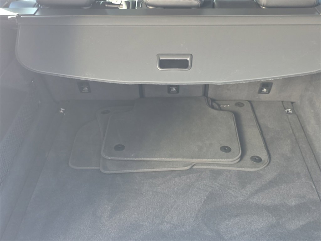 New 2025 Porsche Cayenne image 17