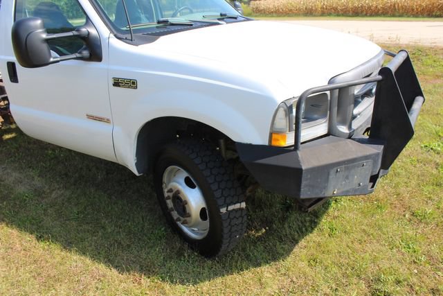 Used 2002 Ford F550 4x4 Regular Cab Super Duty image 5