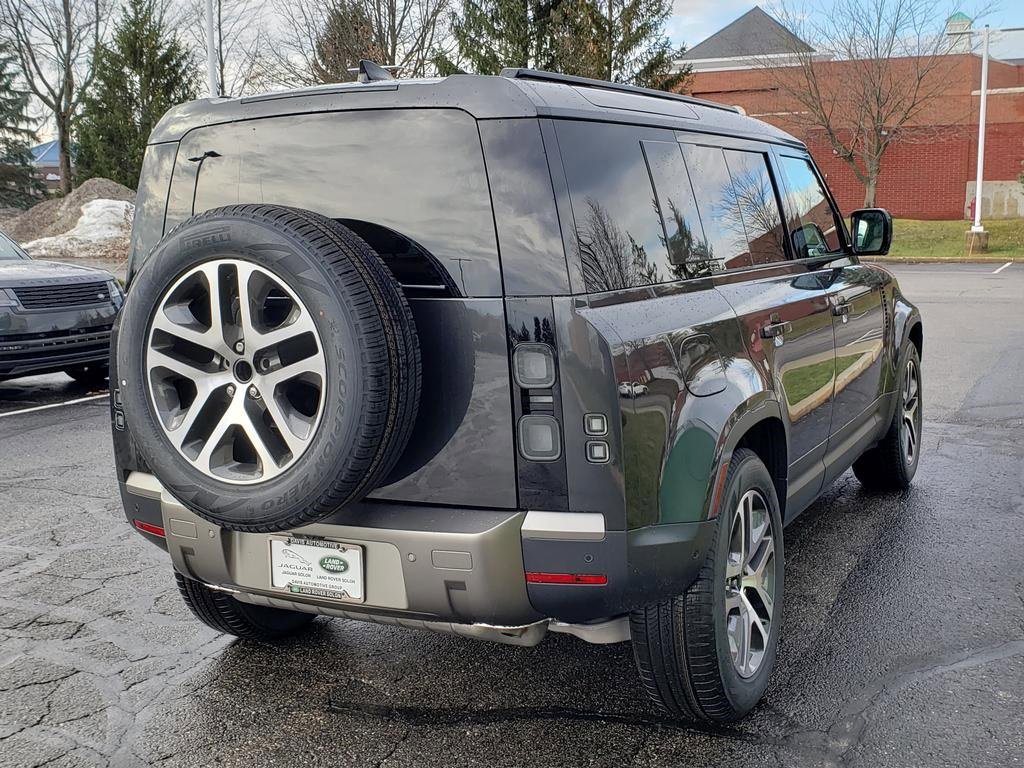 New 2026 Land Rover Defender 110 S image 5