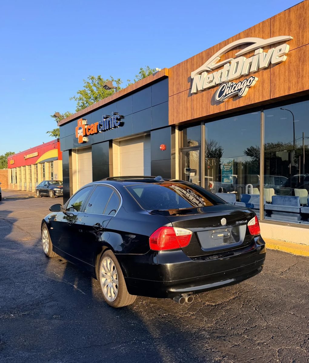 Used 2006 BMW 330xi Sedan AWD/4WD image 6