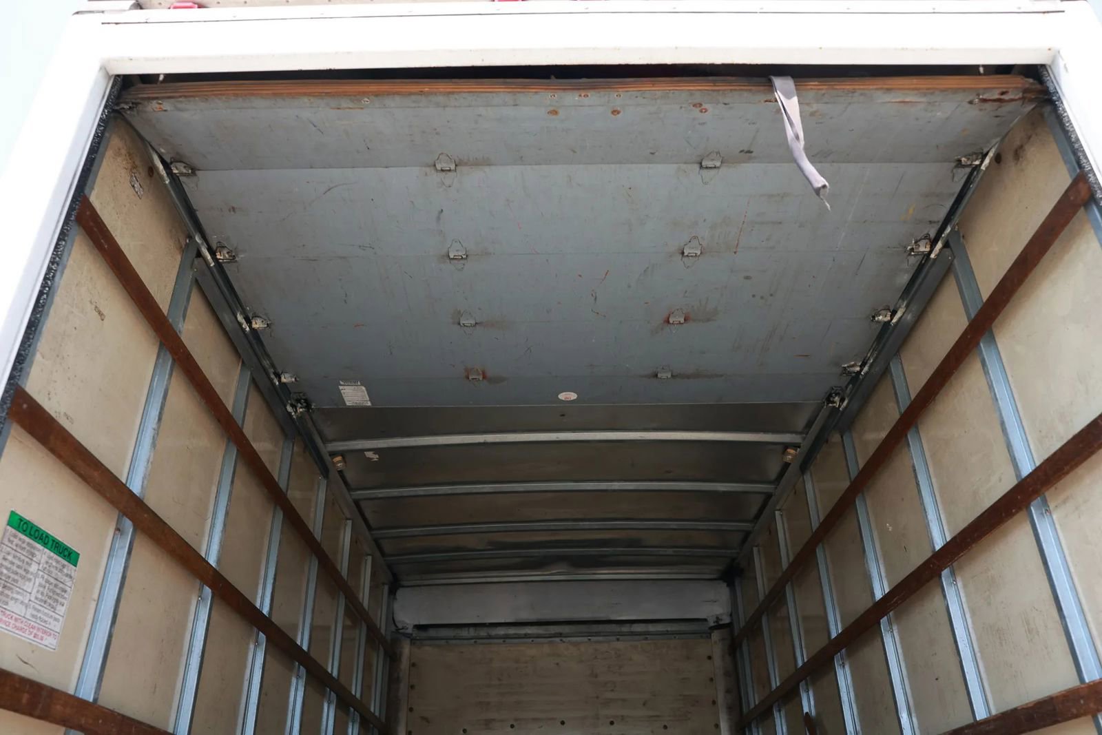 Used 2005 Ford E-350 and Econoline 350 Super Duty image 21