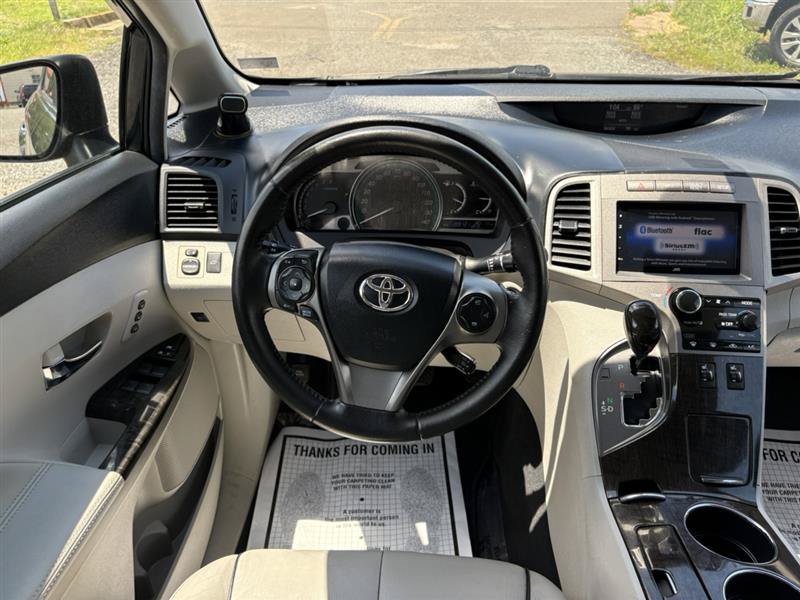 Used 2013 Toyota Venza XLE AWD/4WD image 25