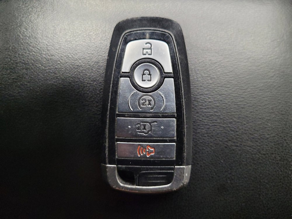 Used 2020 Ford Explorer XLT w/ Equipment Group 202A image 32