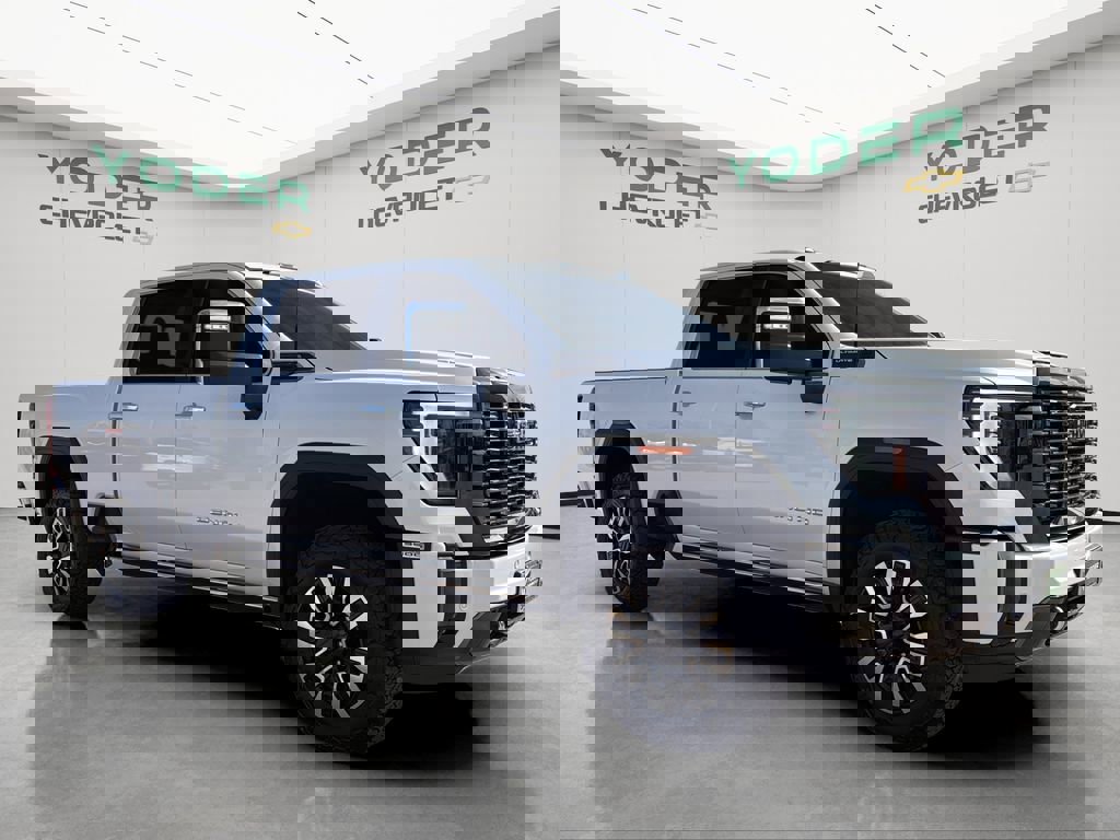 Used 2024 GMC Sierra 3500 Denali Ultimate image 2