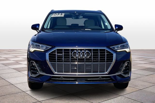 Certified 2025 Audi Q3 2.0T Premium Plus w/ Premium Plus Package image 3