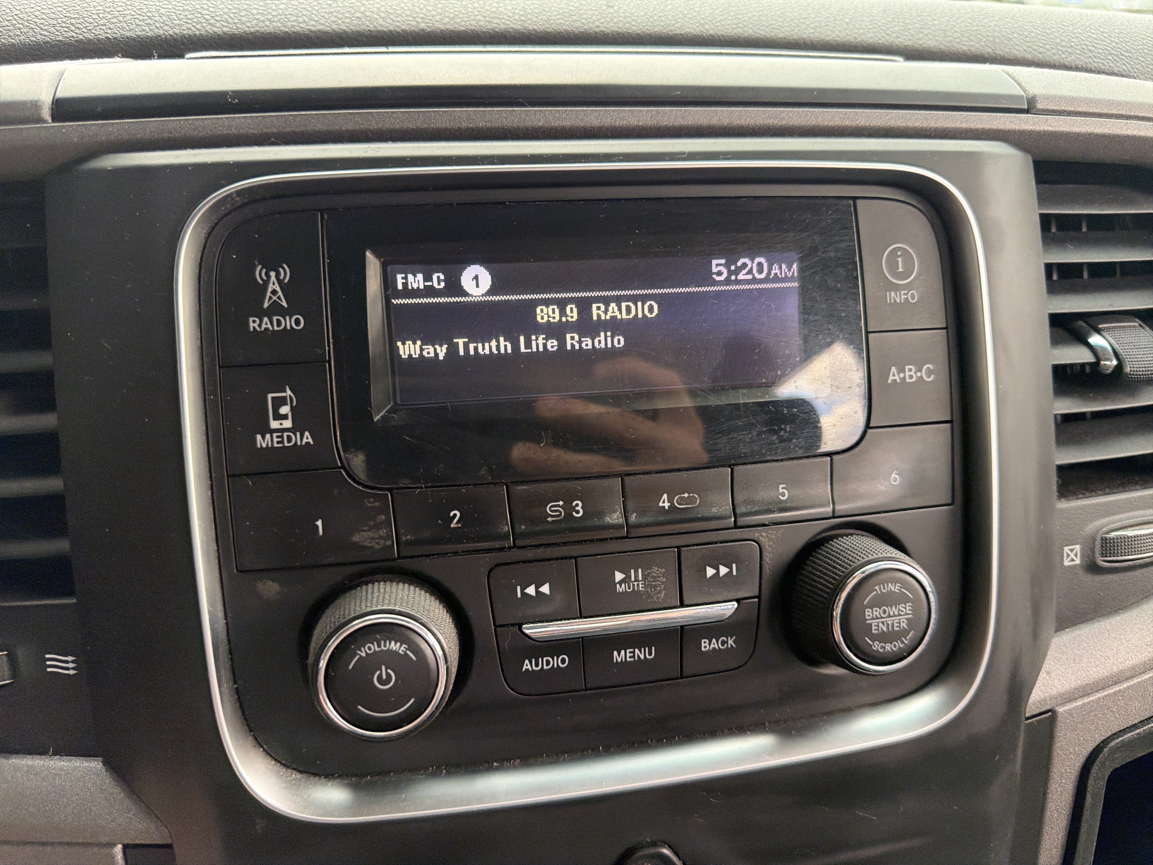 Used 2019 RAM 1500 Express AWD/4WD image 25