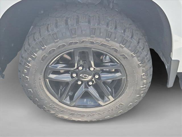 Used 2021 Chevrolet Silverado 1500 LT Trail Boss w/ Convenience Package II AWD/4WD image 22