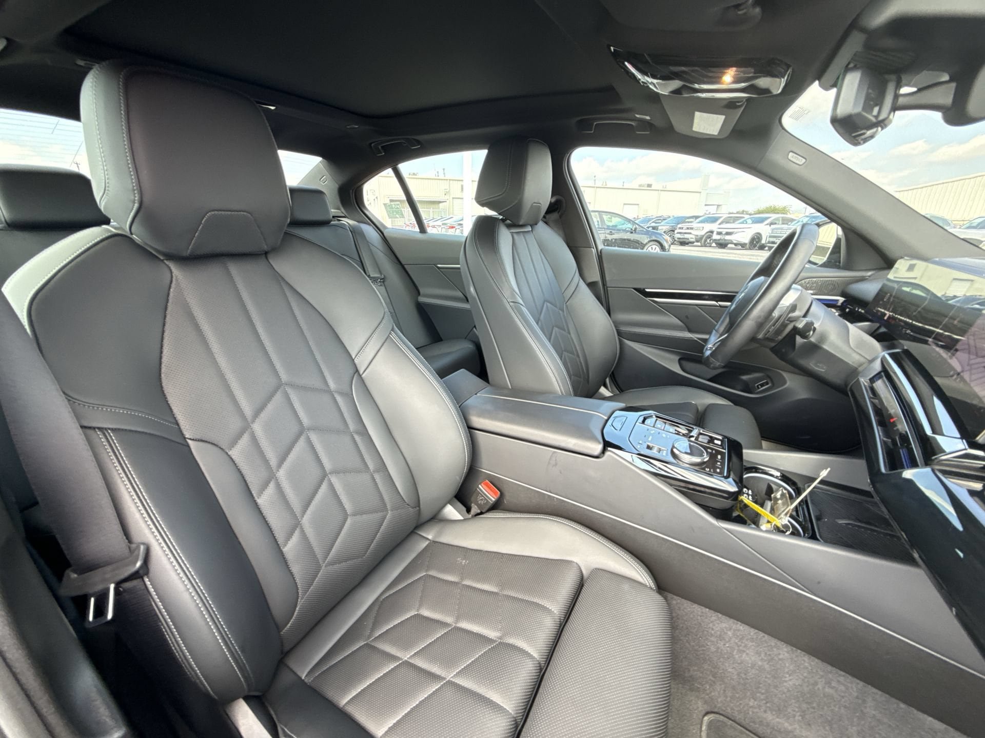 Used 2026 BMW 530i RWD image 26
