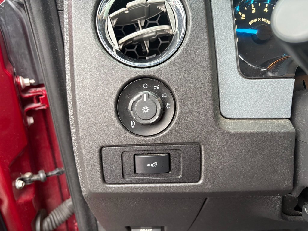 Used 2014 Ford F150 XLT w/ Equipment Group 301A Mid image 19