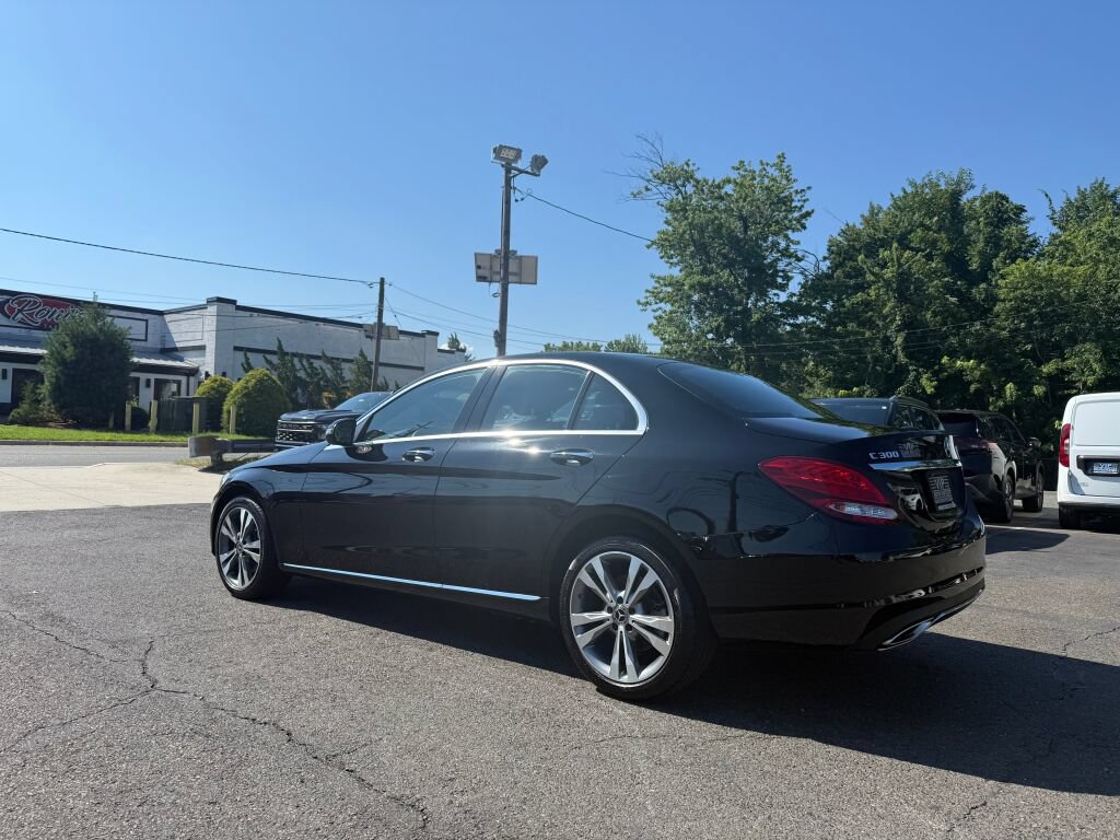 Used 2018 Mercedes-Benz C 300 4MATIC Sedan image 5