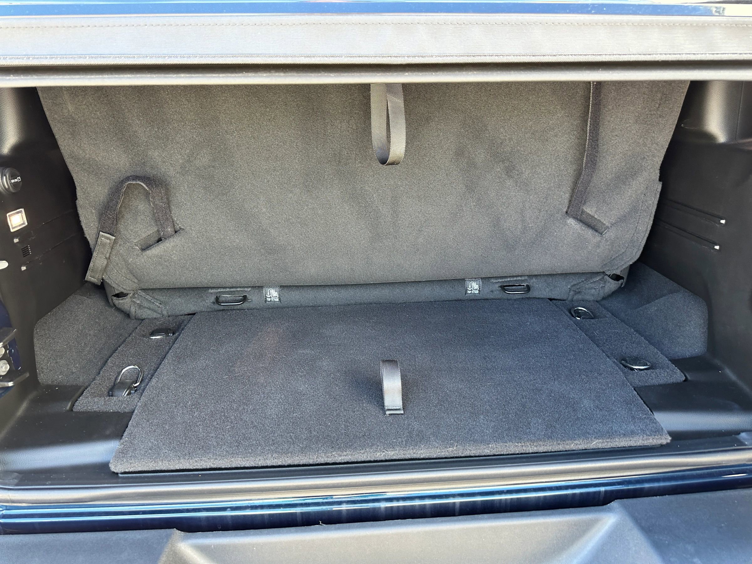 Used 2025 Jeep Wrangler Sport image 24