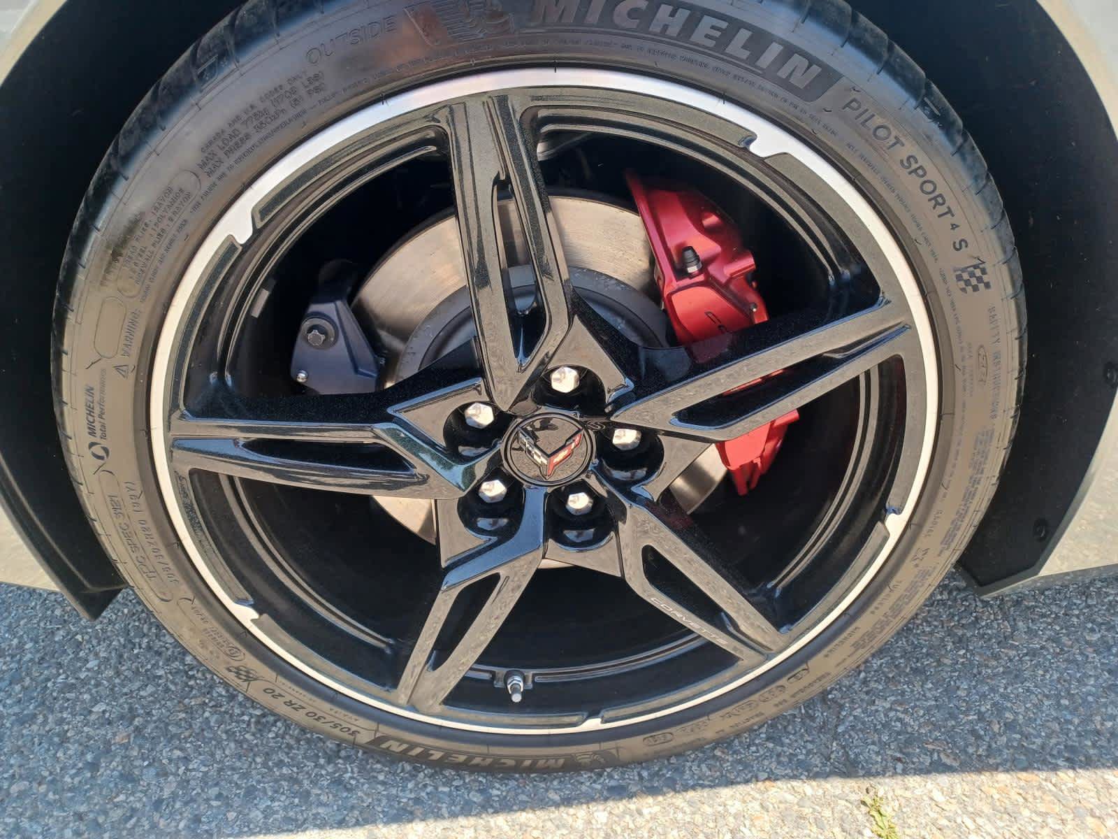 Used 2022 Chevrolet Corvette Stingray Premium Conv w/ Z51 Performance Package RWD image 27