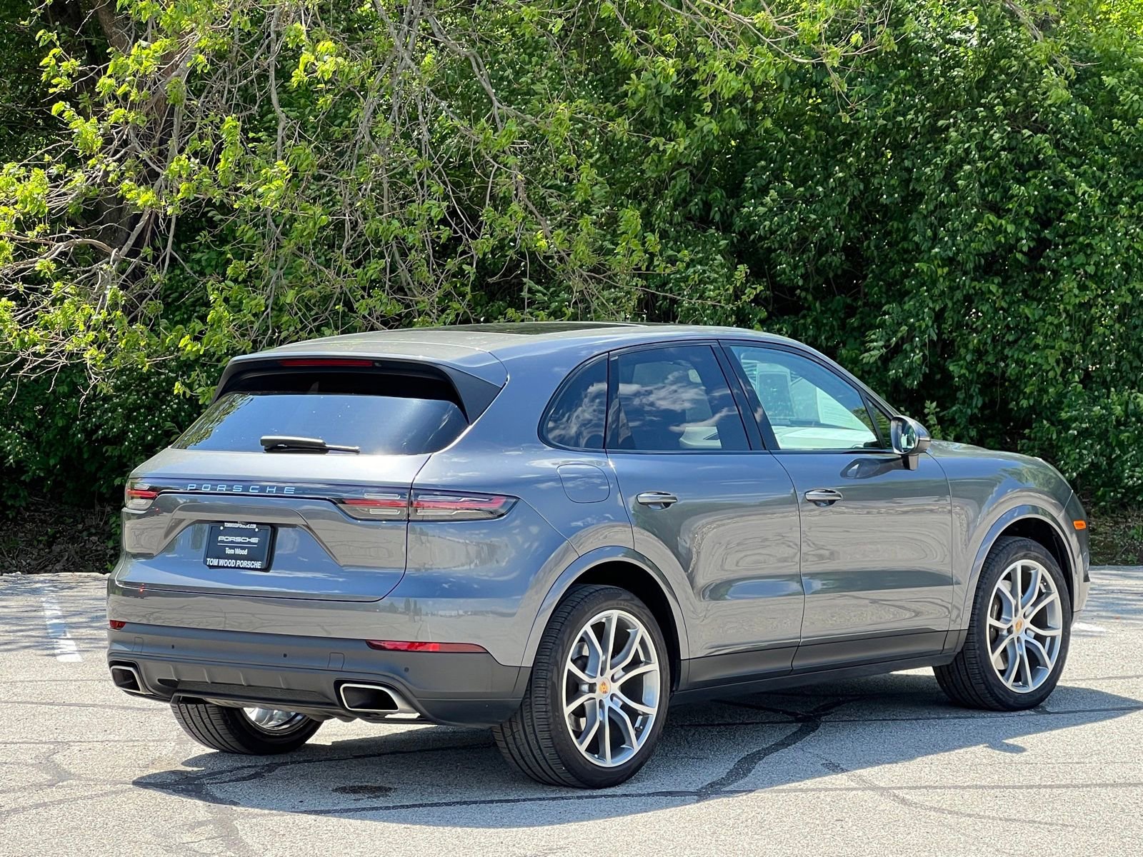 Certified 2021 Porsche Cayenne AWD/4WD image 6