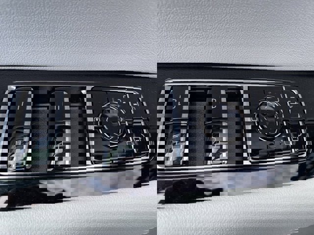 New 2026 Cadillac Vistiq Luxury image 13