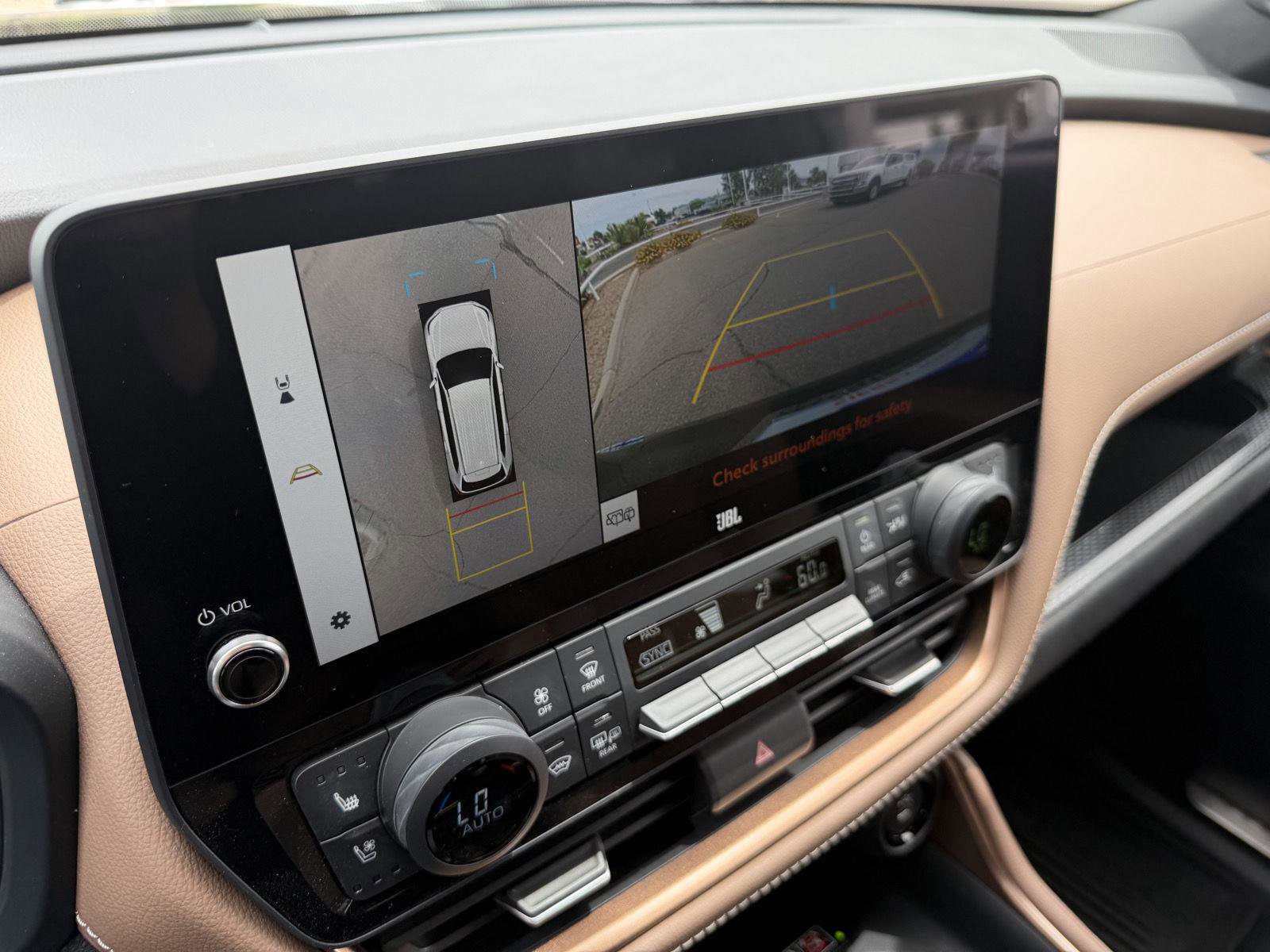Used 2024 Toyota Grand Highlander AWD Hybrid image 41