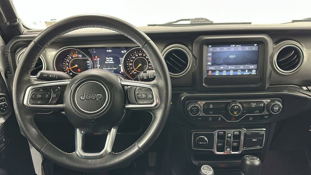 Used 2018 Jeep Wrangler Unlimited Sahara image 11