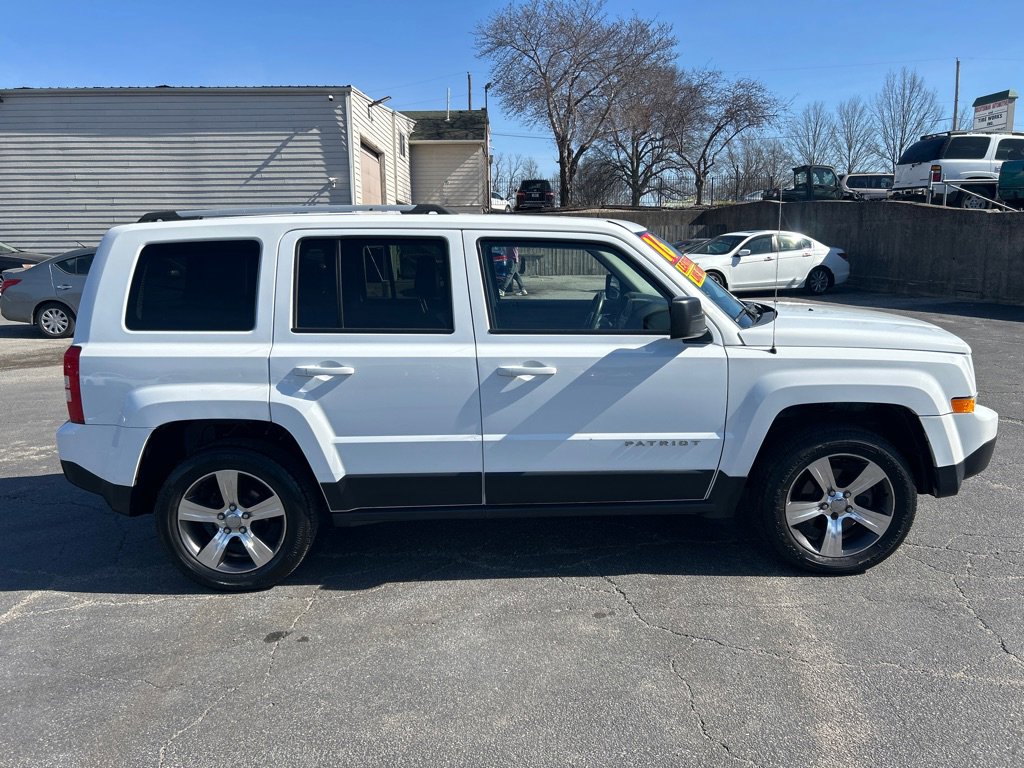 Used 2016 Jeep Patriot High Altitude image 5