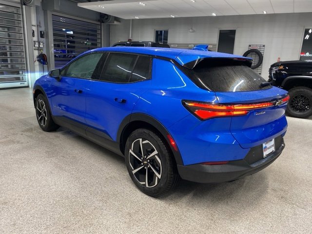 Used 2026 Chevrolet Equinox EV LT image 8