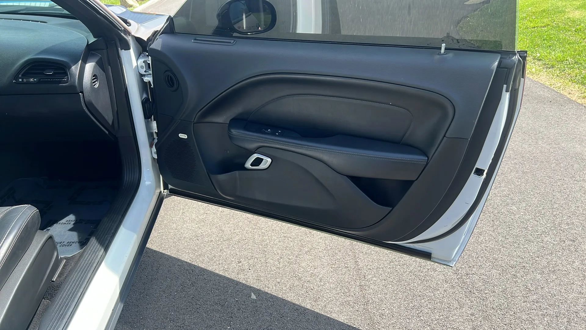 Used 2015 Dodge Challenger SXT Plus RWD image 12