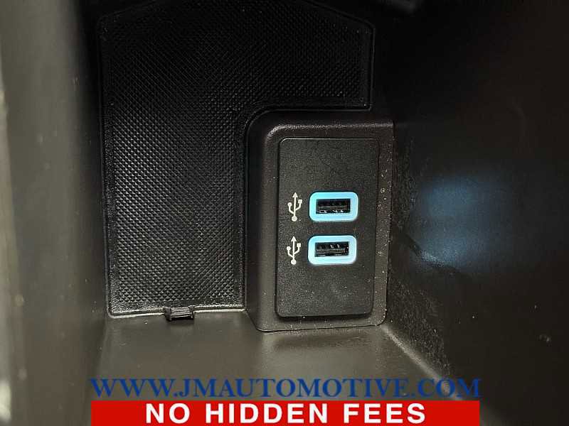 Used 2017 Ford Transit Connect XLT image 34