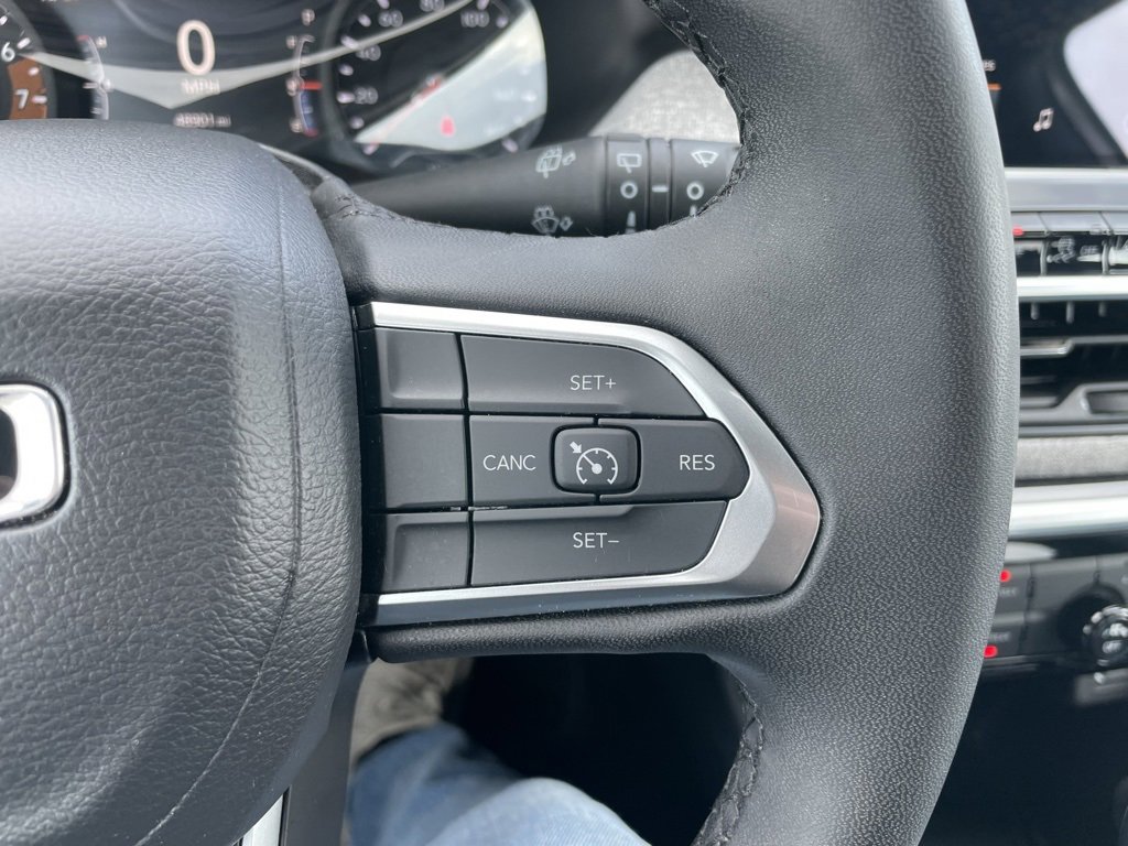 Used 2024 Jeep Compass Latitude image 20