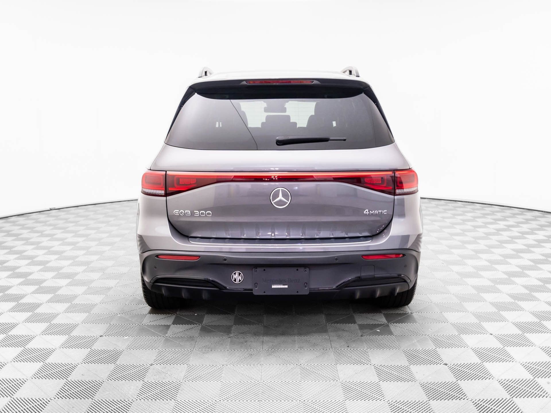 Certified 2023 Mercedes-Benz EQB 300 4MATIC video 4