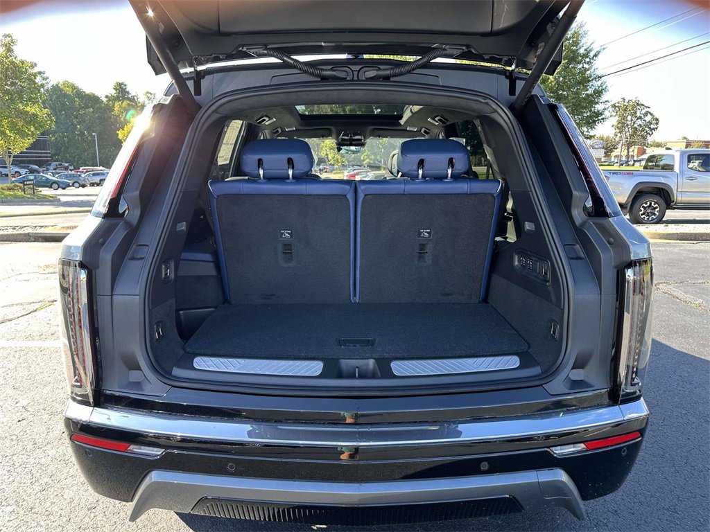 New 2026 Cadillac Vistiq Premium Luxury image 12
