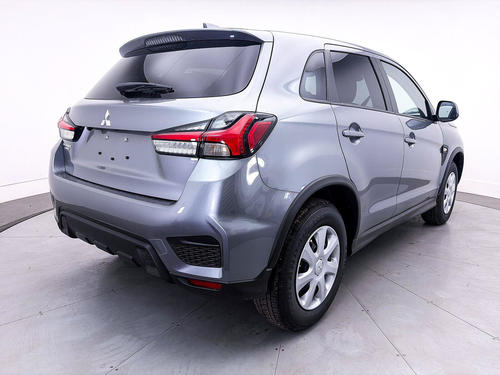 New 2027 Mitsubishi Outlander Sport FWD image 7