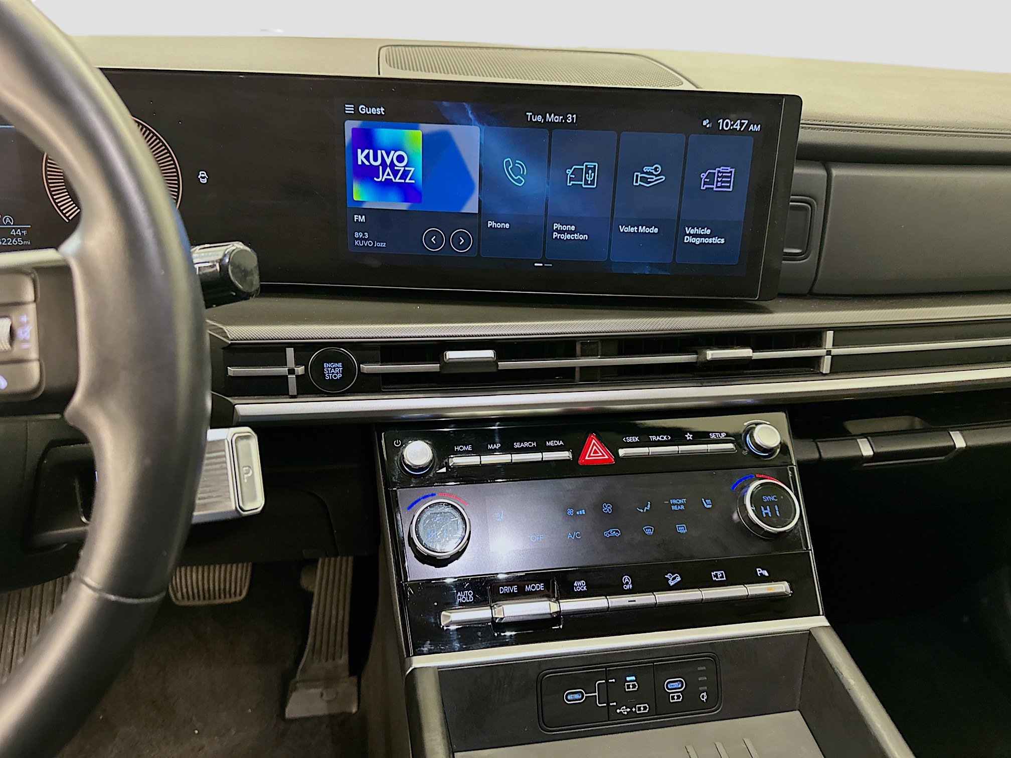 Used 2025 Hyundai Santa Fe SEL image 25