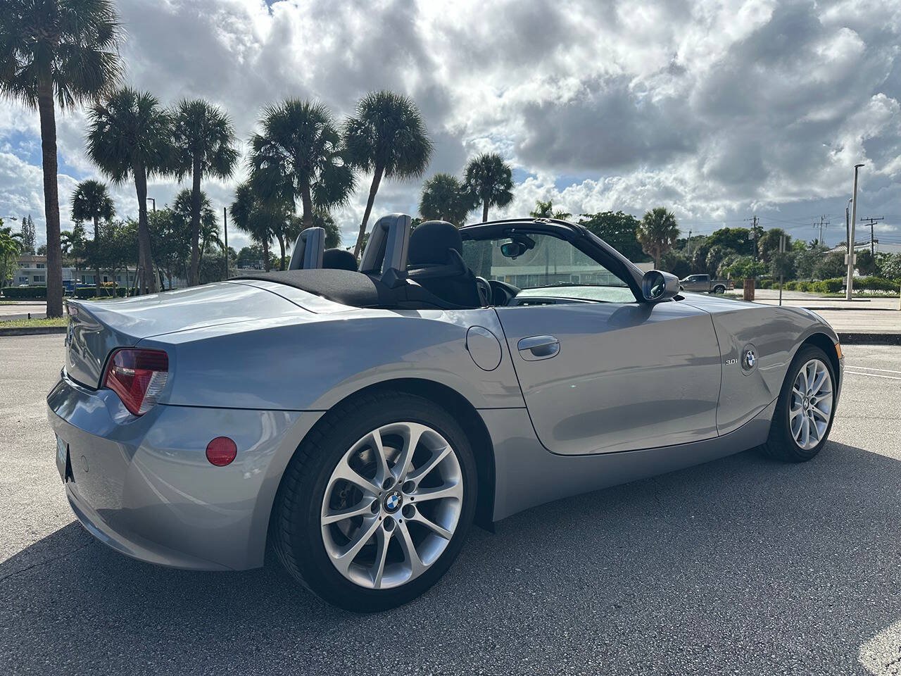Used 2006 BMW Z4 3.0i RWD image 20