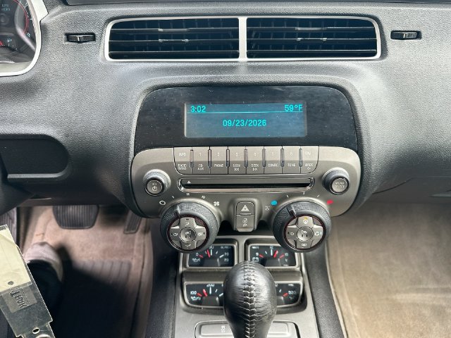 Used 2010 Chevrolet Camaro LT RWD image 22