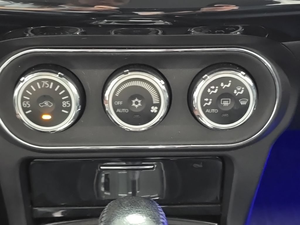 Used 2014 Mitsubishi Lancer GT FWD image 22